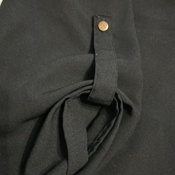 Black blouse - Picture 2 of 7